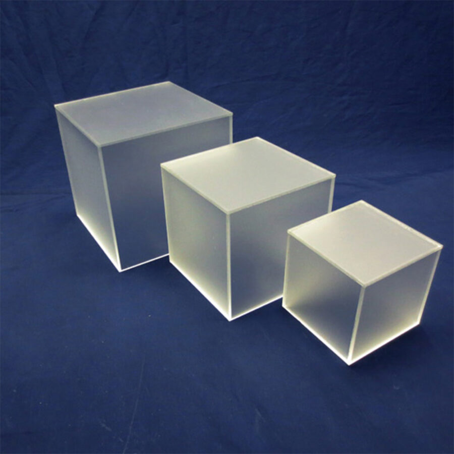 Пластиковый куб прозрачный